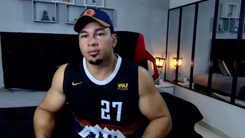 tyler_hank1 online show from 01-25-25, 11:22