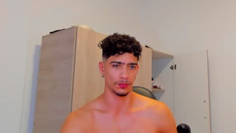     online show from 12-08-24, 03:35