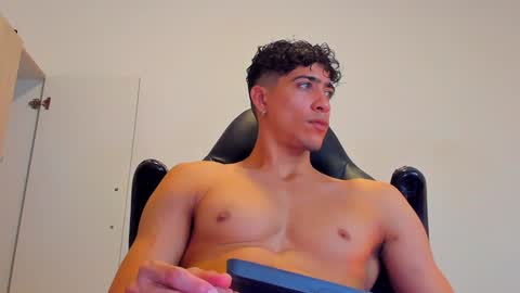     online show from 12-12-24, 11:14