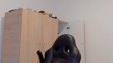     online show from 12-22-24, 02:49