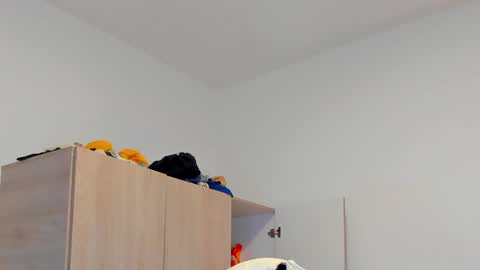     online show from 01-14-25, 08:31