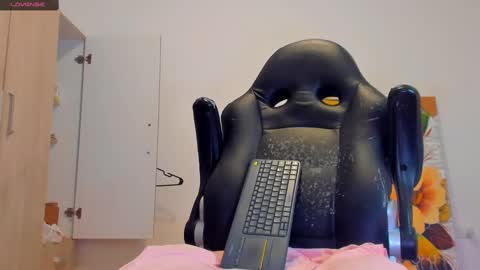     online show from 03-07-25, 07:41