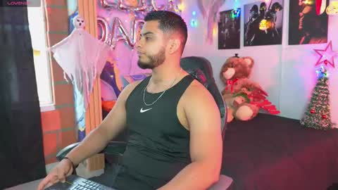 Snapshot of tyler_price01 chatting on 12-14-25, 08:24 Tyler online show from 12-14-25, 08:24