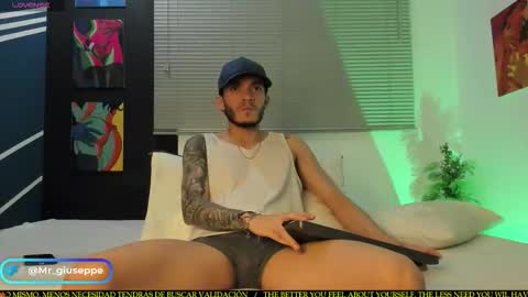 tylergiuseppe_ online show from 02-06-26, 02:27