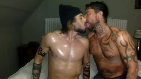 tylerjamesxxx_ online show from 10-29-25, 08:54