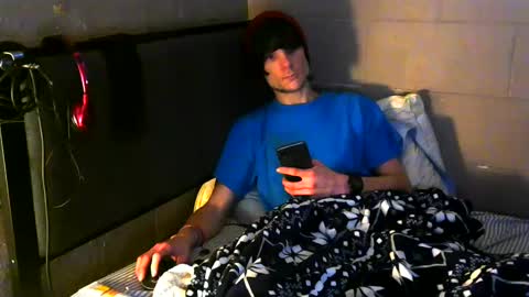 Snapshot of tylerlee199169 chatting on 12-03-24, 02:27 Tyler online show from 12-03-24, 02:27