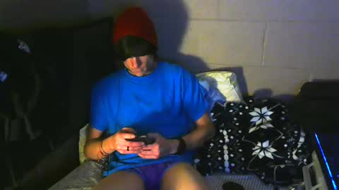 Snapshot of tylerlee199169 chatting on 12-06-24, 06:04 Tyler online show from 12-06-24, 06:04