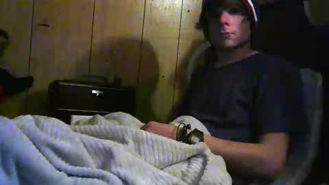 Snapshot of tylerlee199169 chatting on 12-28-24, 06:40 Tyler online show from 12-28-24, 06:40