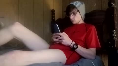 Snapshot of tylerlee199169 chatting on 02-03-26, 05:38 Tyler online show from 02-03-26, 05:38