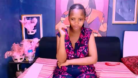 Snapshot of tyrabangz chatting on 02-05-26, 07:57 Tyra online show from 02-05-26, 07:57