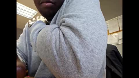 Snapshot of tyroneall chatting on 02-26-26, 02:05 tyroneall online show from 02-26-26, 02:05