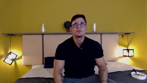 tyronyx online show from 10-12-25, 02:38