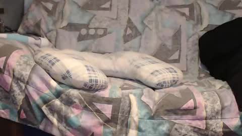 Helena and Tyson online show from 11-22-25, 05:06