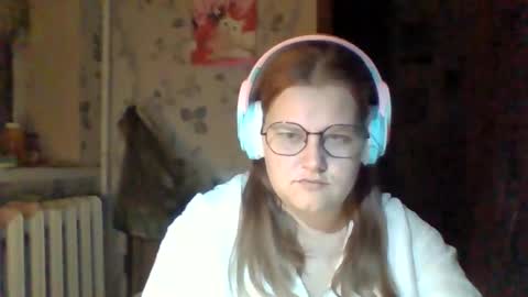 Snapshot of tyuoooy3 chatting on 09-14-25, 06:18 Tyuoooy3s online show from 09-14-25, 06:18