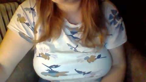 Snapshot of tyuoooy3 chatting on 09-26-25, 01:20 Tyuoooy3s online show from 09-26-25, 01:20