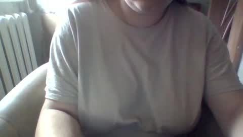 Snapshot of tyuoooy3 chatting on 09-27-25, 07:24 Tyuoooy3s online show from 09-27-25, 07:24
