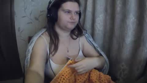 Snapshot of tyuoooy3 chatting on 10-17-25, 01:31 Tyuoooy3s online show from 10-17-25, 01:31