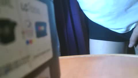 Snapshot of u02g2 chatting on 09-19-25, 05:24 u02g2 online show from 09-19-25, 05:24