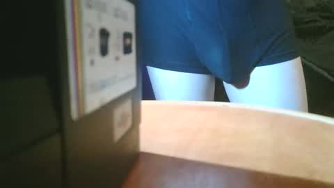 Snapshot of u02g2 chatting on 10-25-25, 07:52 u02g2 online show from 10-25-25, 07:52