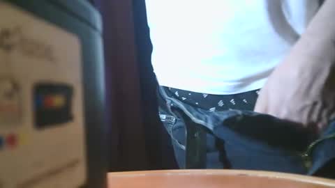 Snapshot of u02g2 chatting on 12-04-25, 04:48 u02g2 online show from 12-04-25, 04:48