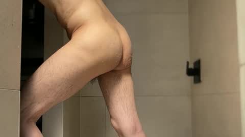 Snapshot of ubehalaya chatting on 09-13-25, 05:46 Ross online show from 09-13-25, 05:46