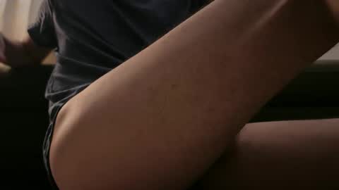 Snapshot of ubehalaya chatting on 09-29-25, 12:49 Ross online show from 09-29-25, 12:49