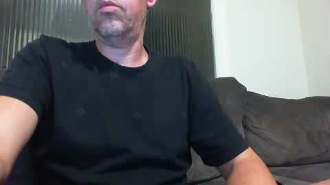 Snapshot of ucanwatchmeaus chatting on 01-15-26, 04:44 UcanwatchmeAUS online show from 01-15-26, 04:44