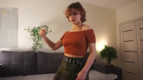 Lili online show from 02-01-26, 06:39