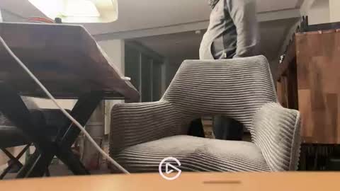 Snapshot of ueberdruck01 chatting on 11-23-25, 12:10 ueberdruck01 online show from 11-23-25, 12:10