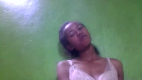 ueschancheuse online show from 04-18-26, 04:05