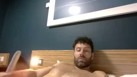 Snapshot of ukguyitsme chatting on 11-26-25, 11:28 ukguyitsme online show from 11-26-25, 11:28