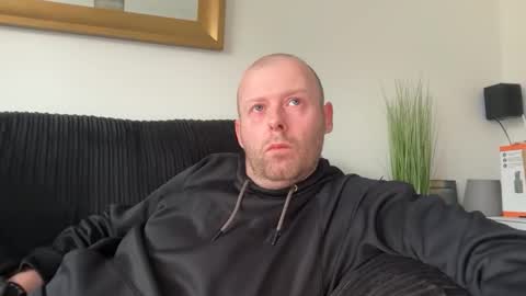 ukmatty3 online show from 04-26-26, 05:32