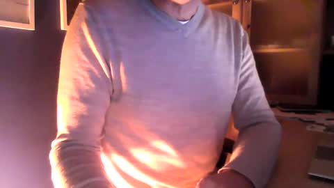 Snapshot of ukshowall chatting on 01-02-25, 04:56 mark online show from 01-02-25, 04:56