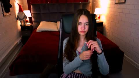 Ulia online show from 04-23-26, 12:29