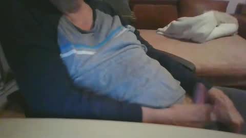 ulmeni4 online show from 12-13-24, 08:04