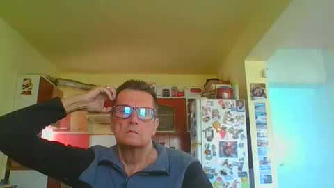 ulmeni4 online show from 04-14-26, 09:26