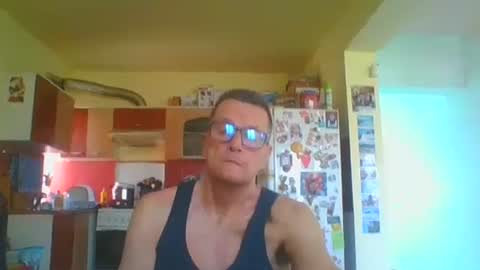 Snapshot of ulmeni7 chatting on 03-05-26, 08:32 ulmeni7 online show from 03-05-26, 08:32