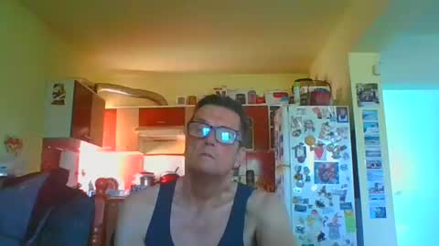 Snapshot of ulmeni7 chatting on 05-04-26, 07:04 ulmeni7 online show from 05-04-26, 07:04