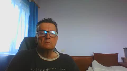 Snapshot of ulmeni7 chatting on 06-05-26, 09:04 ulmeni7 online show from 06-05-26, 09:04