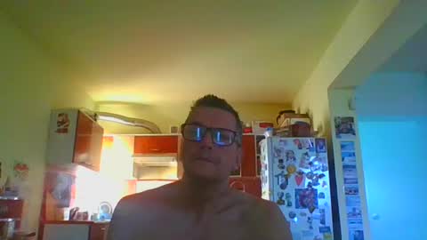 ulmeni7 online show from 06-24-26, 04:11