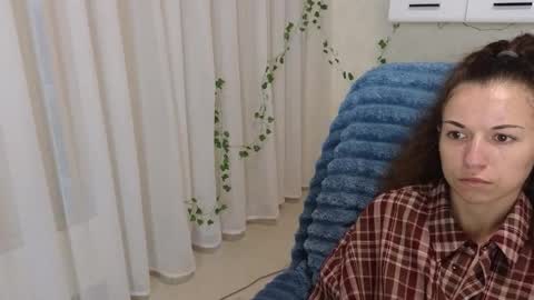 Snapshot of ulyanix chatting on 10-13-25, 04:01 Ulyana online show from 10-13-25, 04:01