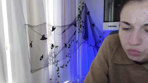 Snapshot of ulyanix chatting on 10-26-25, 06:19 Ulyana online show from 10-26-25, 06:19