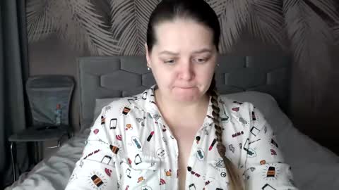 Ulyana online show from 02-12-25, 01:06