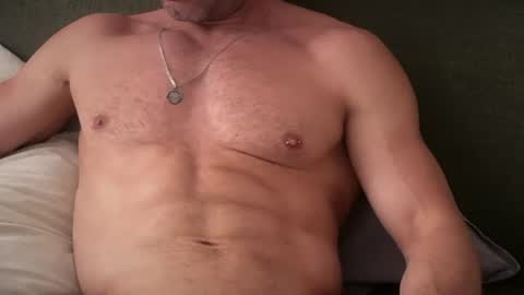 Um CM online show from 07-09-26, 12:42