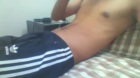 Snapshot of umair121e chatting on 10-13-25, 10:59 Ahan online show from 10-13-25, 10:59