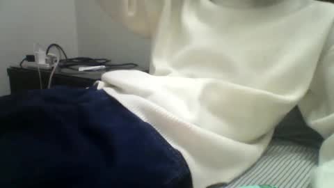 Snapshot of umair121e chatting on 11-18-25, 02:32 Ahan online show from 11-18-25, 02:32