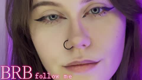 Una  online show from 02-02-25, 02:02