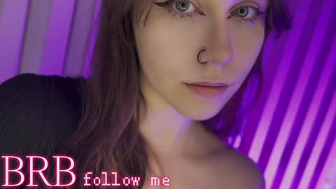 Una  online show from 02-05-25, 10:19