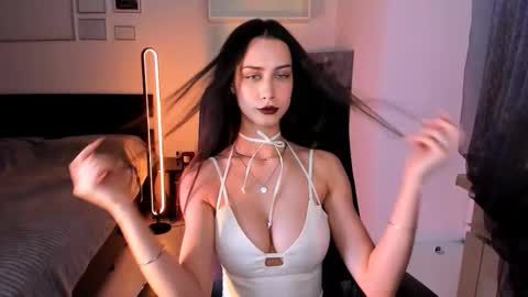 Snapshot of unaericaabistrong chatting on 01-13-26, 06:35 unaericaabistrong online show from 01-13-26, 06:35