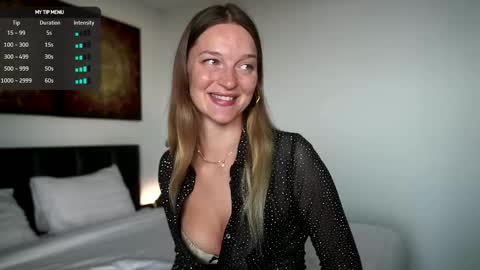 Snapshot of unbelievable__ chatting on 12-04-25, 12:53 Sasha online show from 12-04-25, 12:53